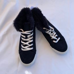 Comfy Old Navy Faux-suede athletic shoes.